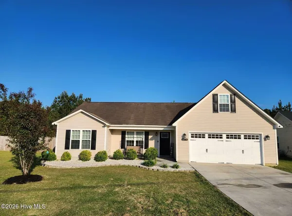 $274,900 | 253 Sweet Gum Lane, Richlands, NC 28574