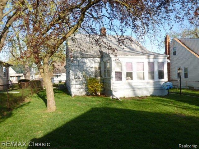 2769 Cumberland Road Berkley, MI 48072 - Photo 19 of 22 P1030158.JPG