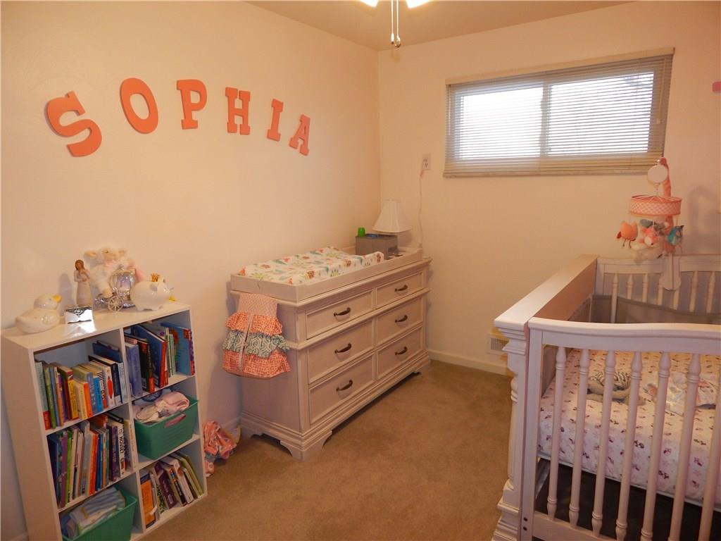 440 Orchard Spring Road Pittsburgh, PA 15220 - Photo 16 of 24 Gallery Image 16