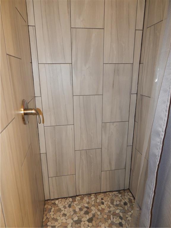 440 Orchard Spring Road Pittsburgh, PA 15220 - Photo 22 of 24 Gallery Image 22