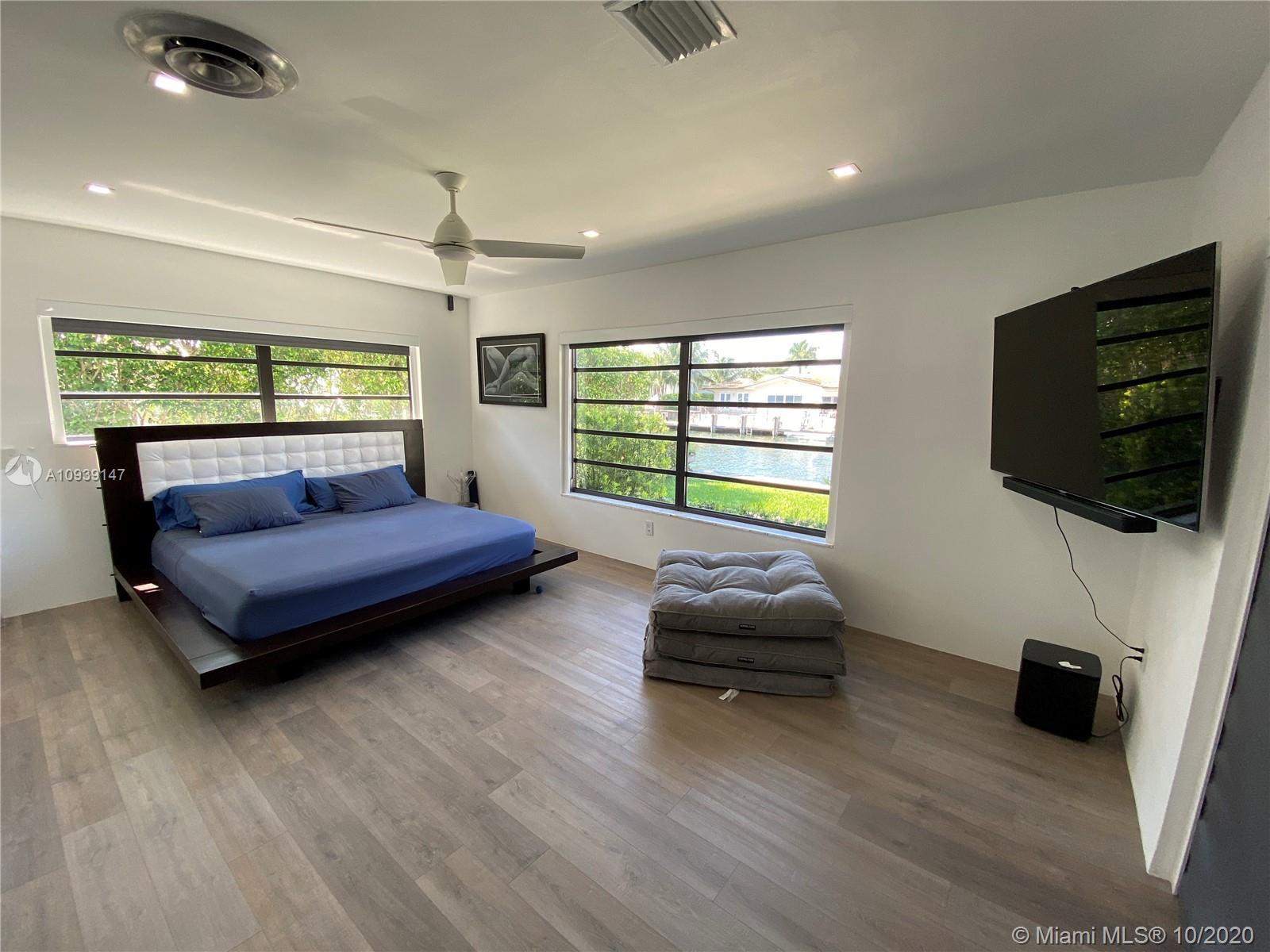 2062 Northeast 121st Road North Miami, FL 33181 - Photo 14 of 25