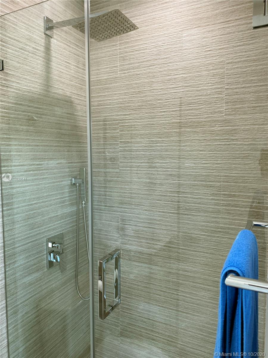 2062 Northeast 121st Road North Miami, FL 33181 - Photo 17 of 25