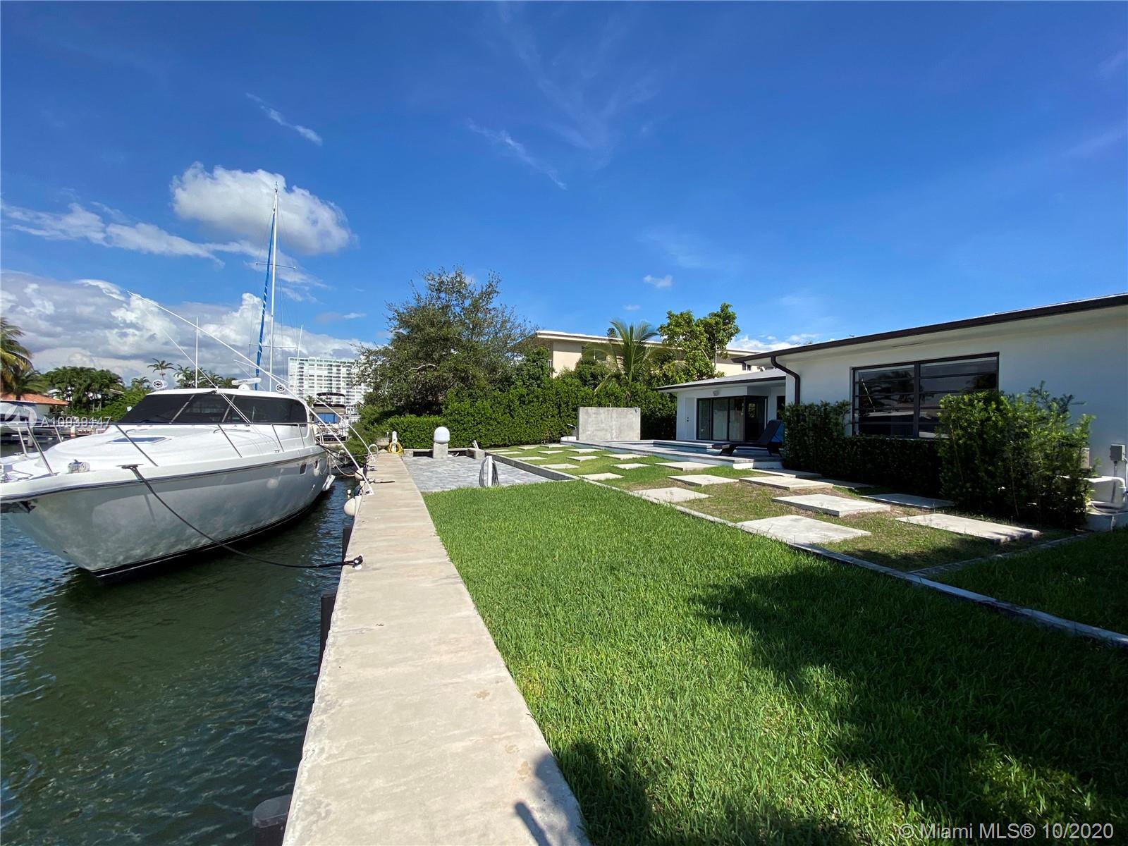 2062 Northeast 121st Road North Miami, FL 33181 - Photo 24 of 25