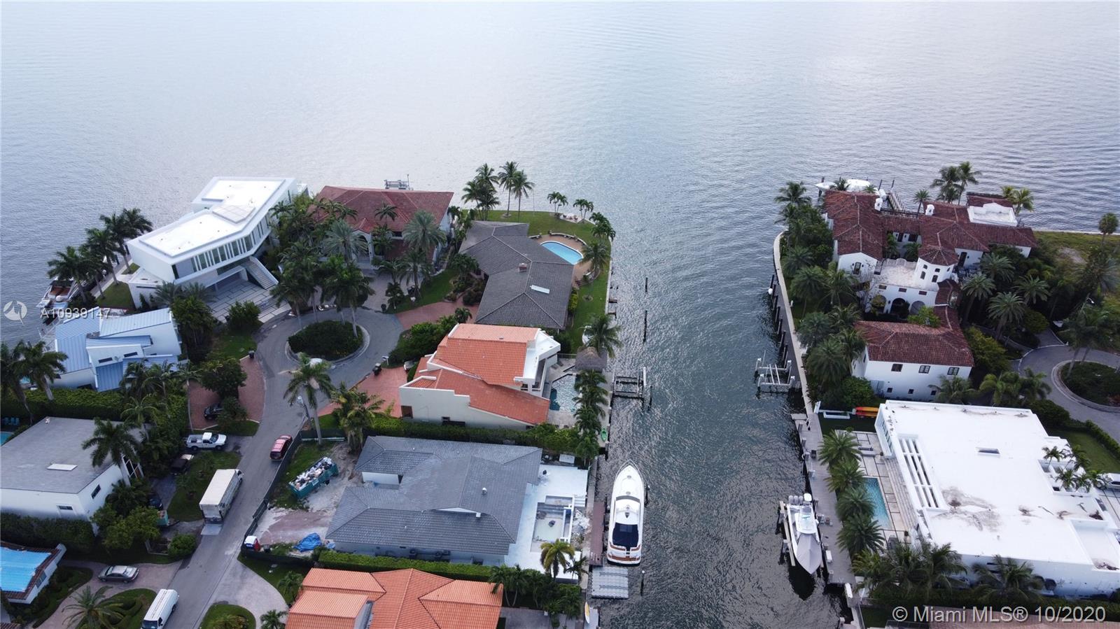 2062 Northeast 121st Road North Miami, FL 33181 - Photo 4 of 25