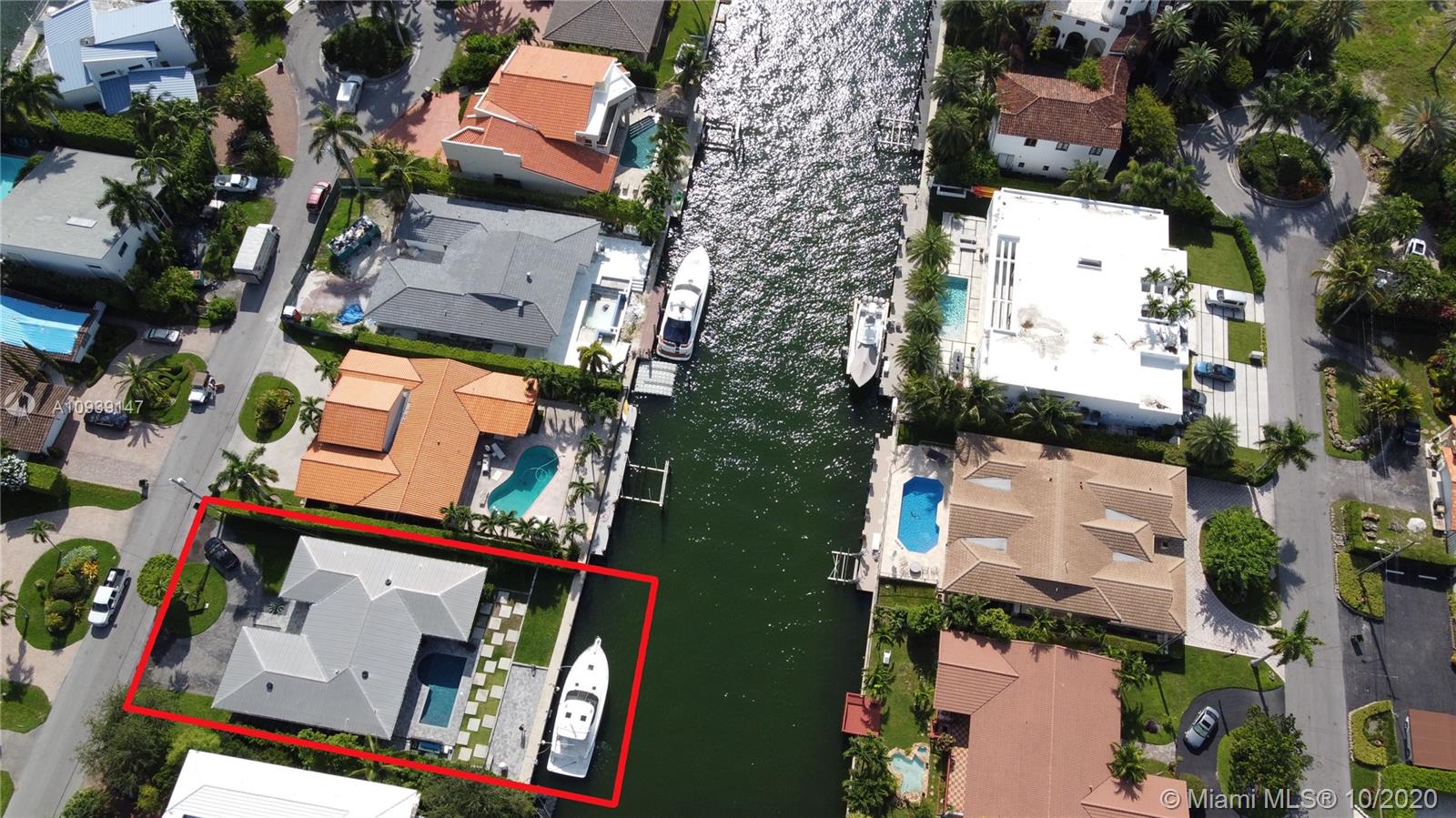 2062 Northeast 121st Road North Miami, FL 33181 - Photo 6 of 25