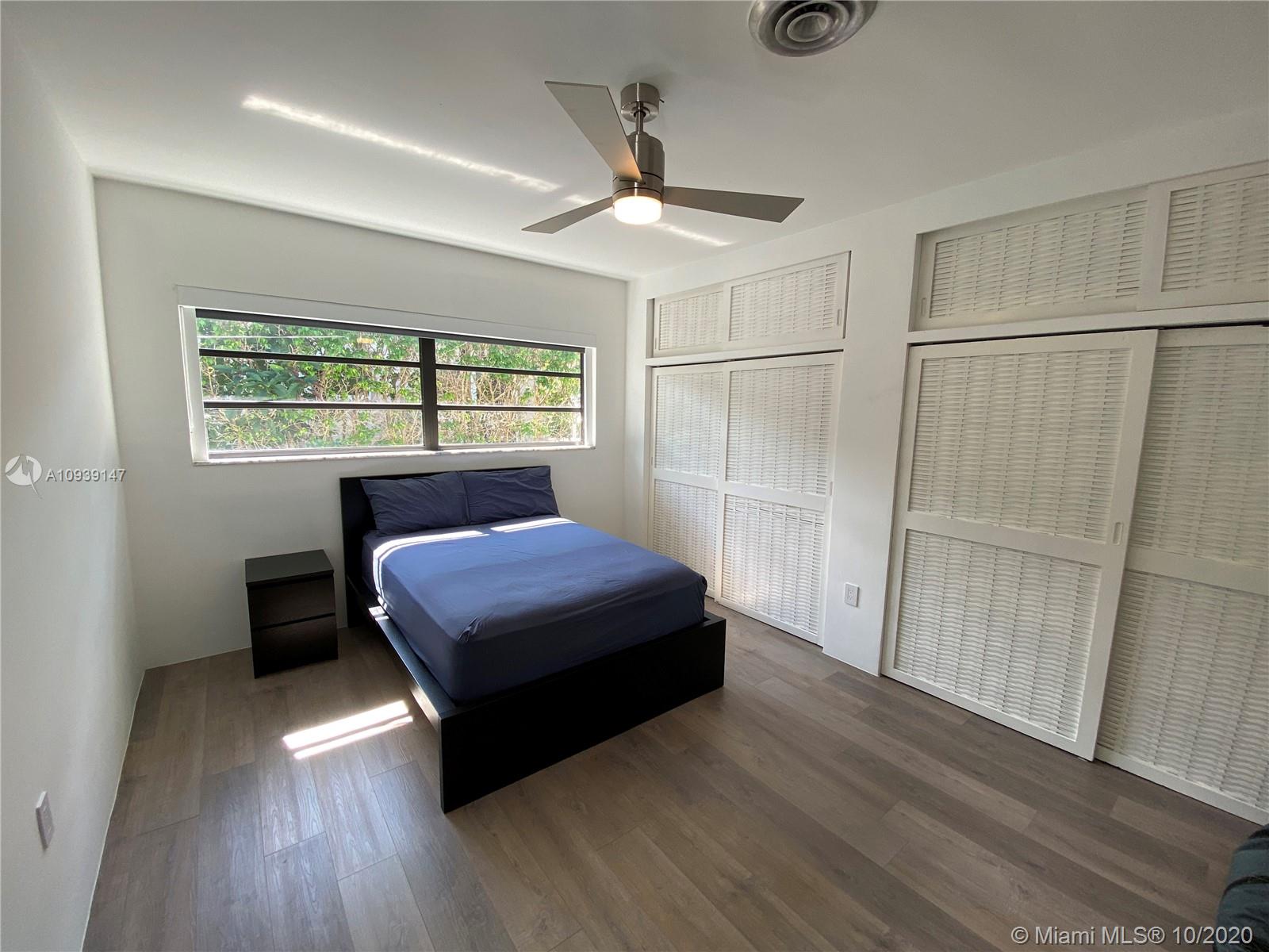 2062 Northeast 121st Road North Miami, FL 33181 - Photo 9 of 25