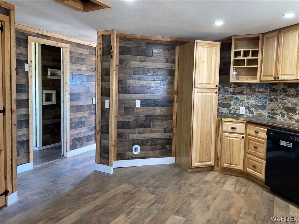 5554 Davis Road Golden Valley, AZ 86413 - Photo 13 of 73