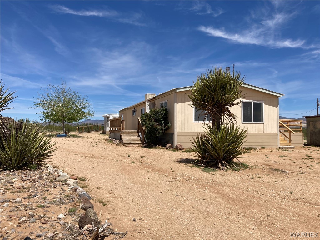 5554 Davis Road Golden Valley, AZ 86413 - Photo 2 of 73