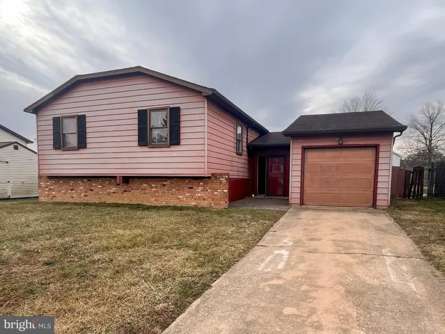 $244,900 | 16 Courtland Circle, Bear, DE 19701