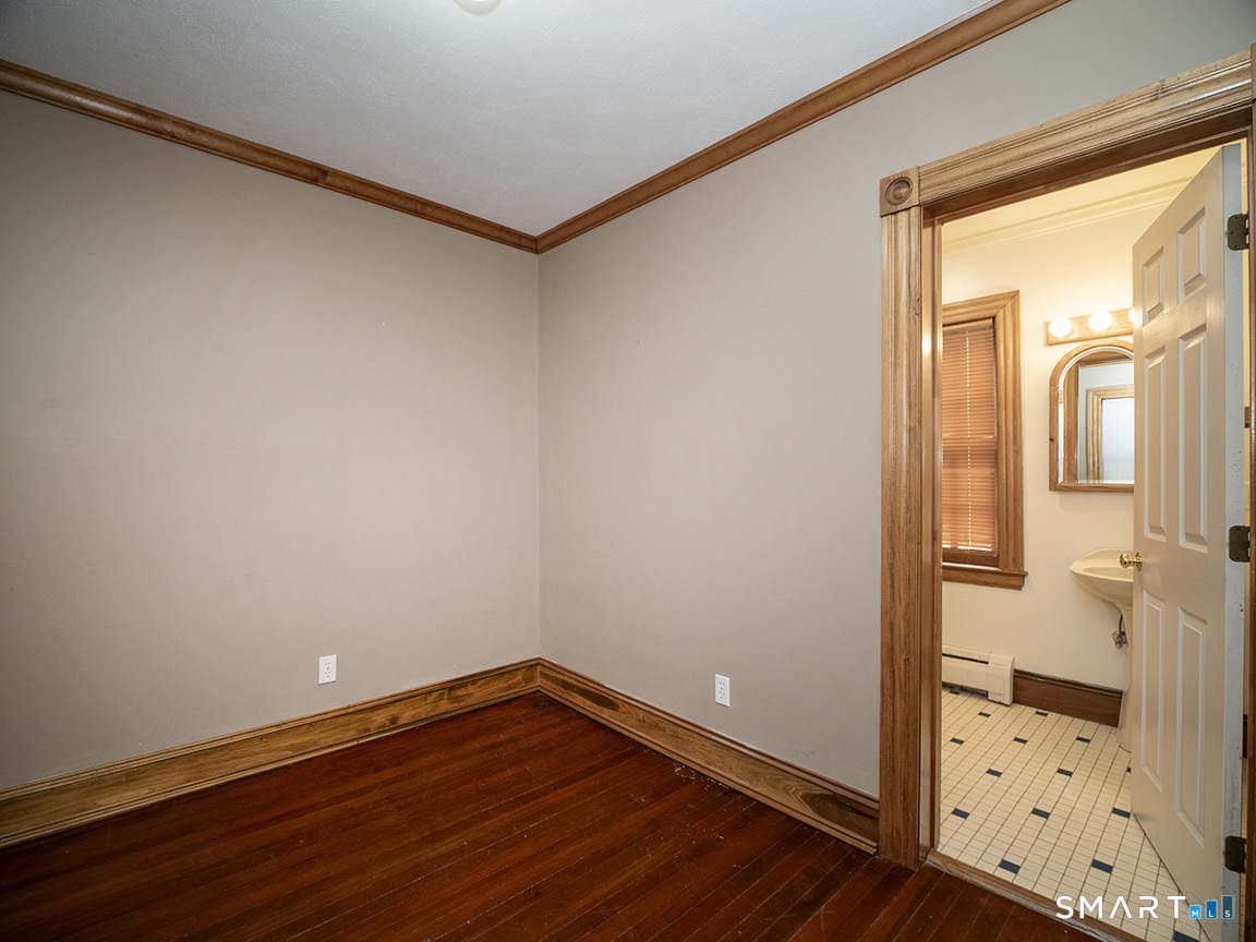 388 Amity Road Woodbridge, CT 06525 - Photo 24 of 39