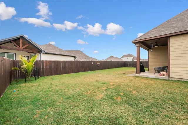 $370,000 | 2050 Viva Road, Bryan, TX 77807