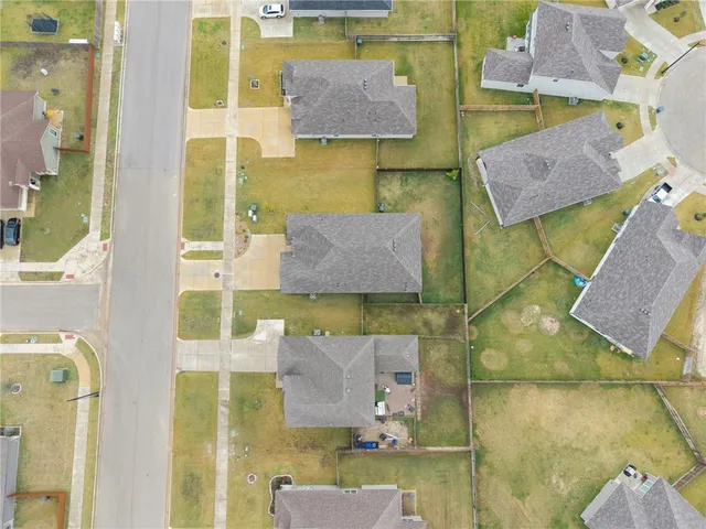 $370,000 | 2050 Viva Road, Bryan, TX 77807