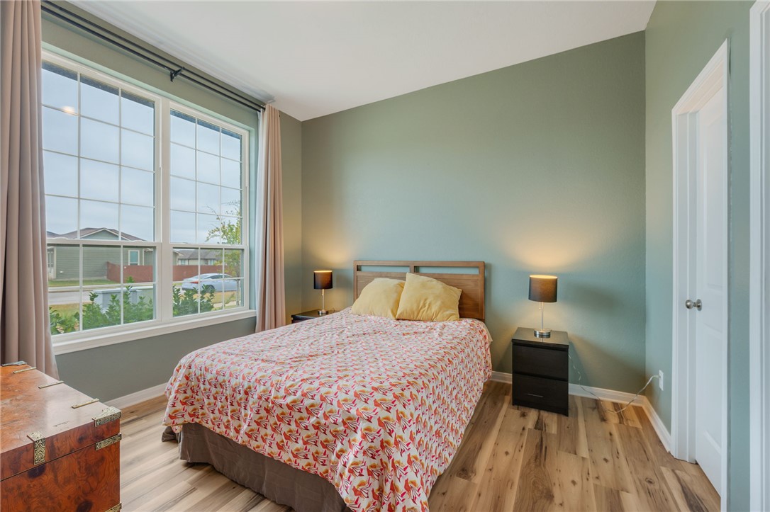 2050 Viva Road Bryan, TX 77807 - Photo 6 of 31