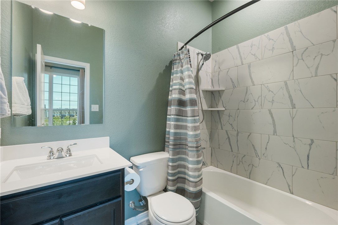 2050 Viva Road Bryan, TX 77807 - Photo 8 of 31