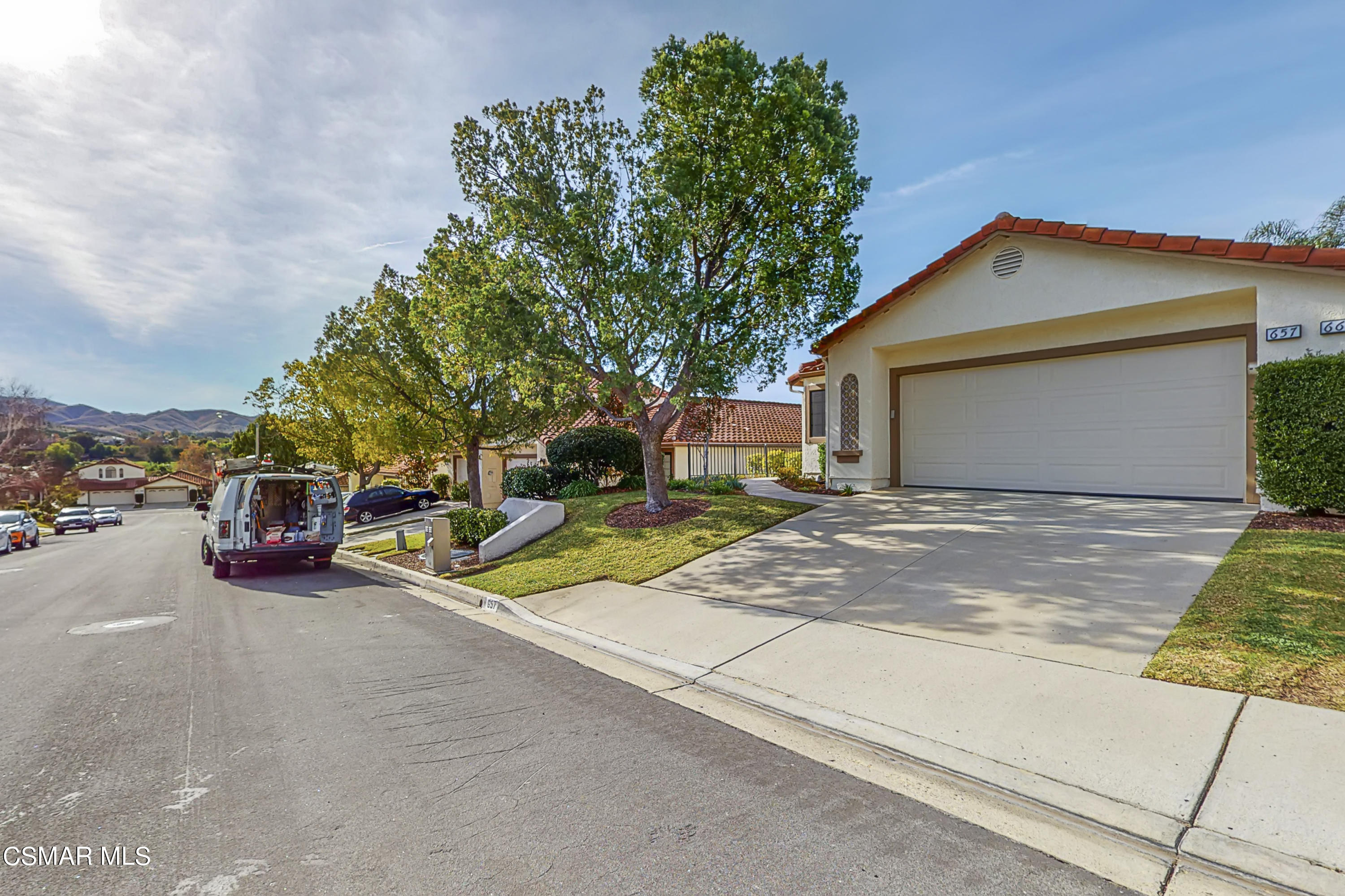 657 Cartpath Place Simi Valley, CA 93065 - Photo 3 of 50 a view of a house with a patio