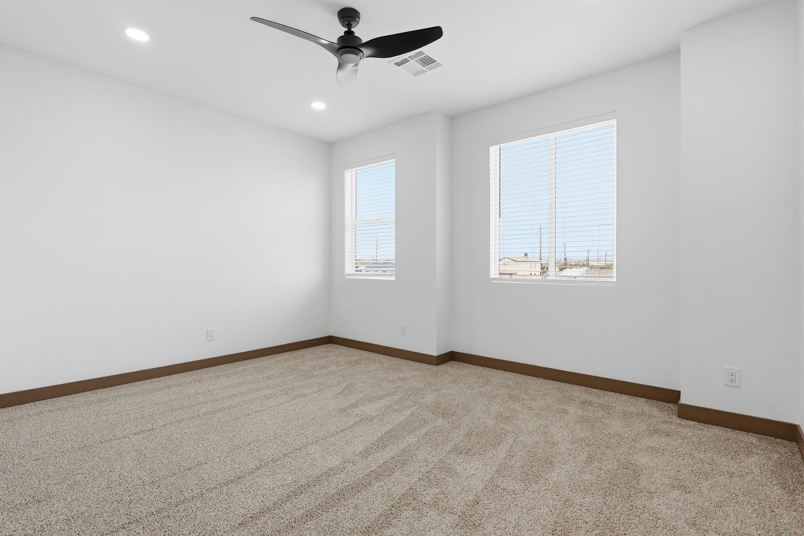 2805 East Trumbull Road, Unit 2 Tolleson, AZ 85353 - Photo 22 of 27 Photo #22