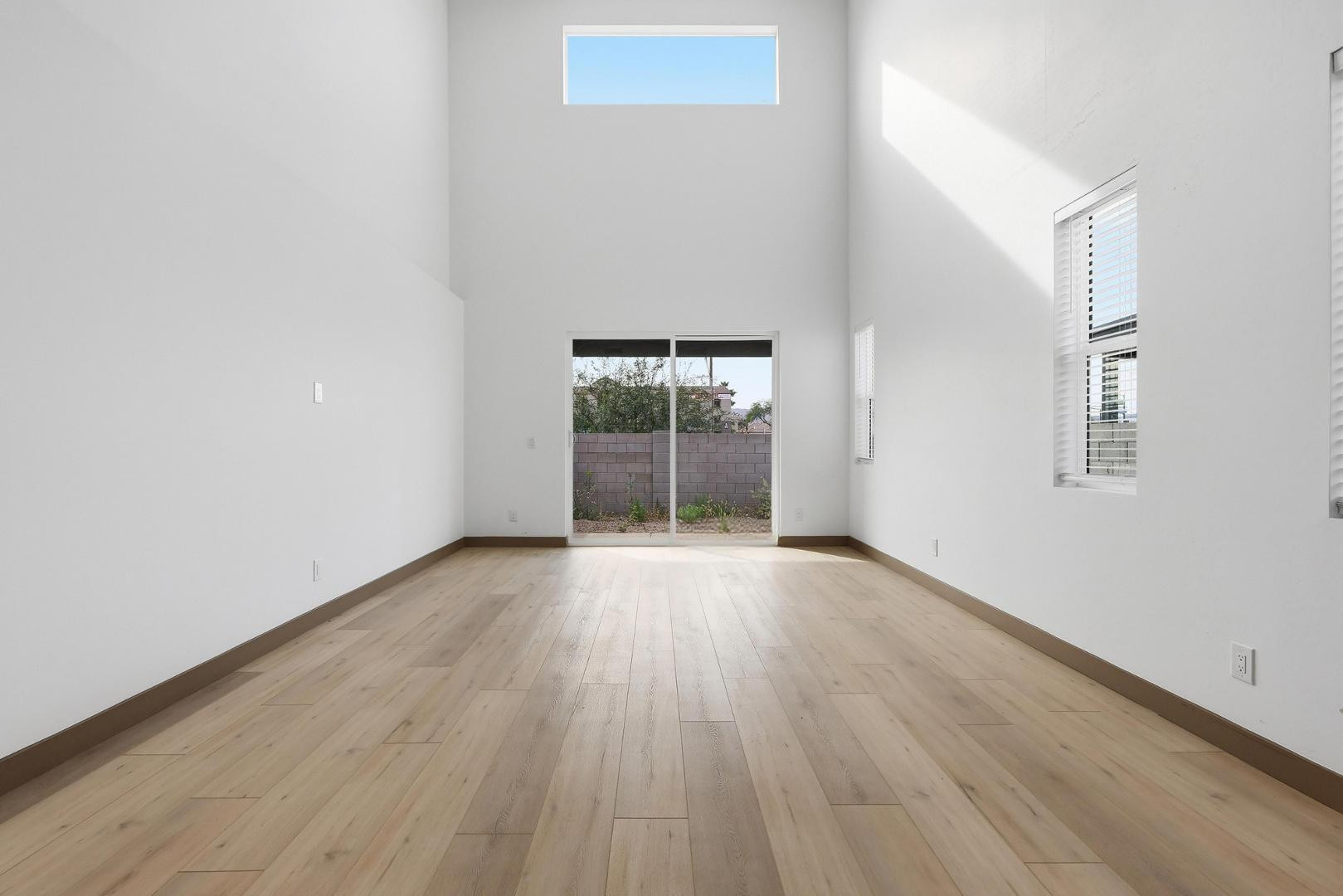 2805 East Trumbull Road, Unit 2 Tolleson, AZ 85353 - Photo 7 of 27 Photo #7
