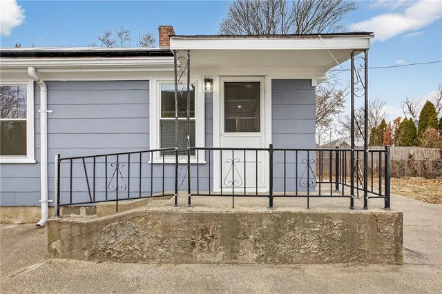 $325,000 | 18 Huron Street, Warwick, RI 02889