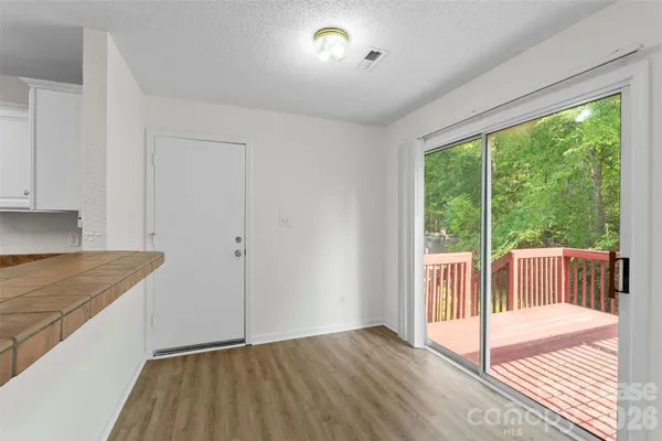 $2,095 | 15505 De Havilland Drive, Charlotte, NC 28278