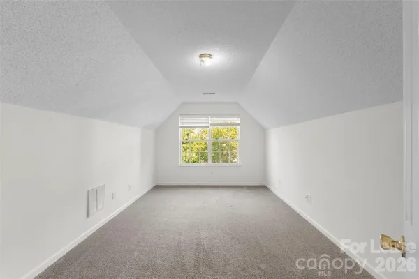 $2,095 | 15505 De Havilland Drive, Charlotte, NC 28278