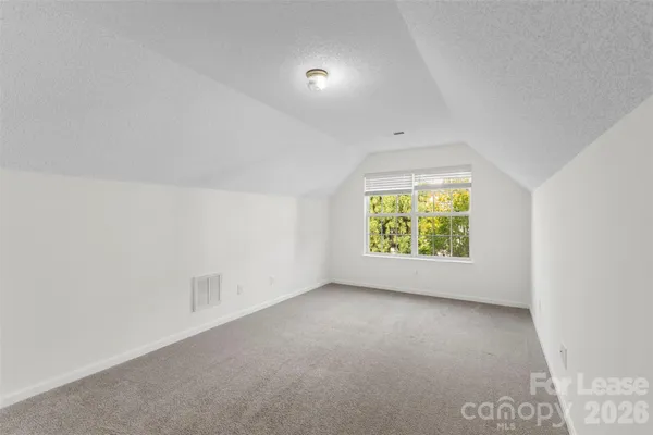 $2,095 | 15505 De Havilland Drive, Charlotte, NC 28278