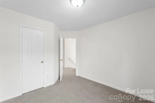 $2,095 | 15505 De Havilland Drive, Charlotte, NC 28278