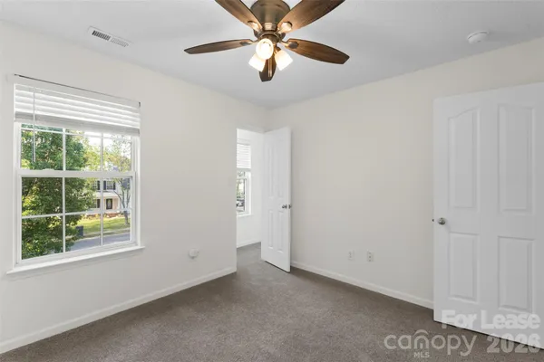 $2,095 | 15505 De Havilland Drive, Charlotte, NC 28278