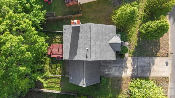 $2,095 | 15505 De Havilland Drive, Charlotte, NC 28278