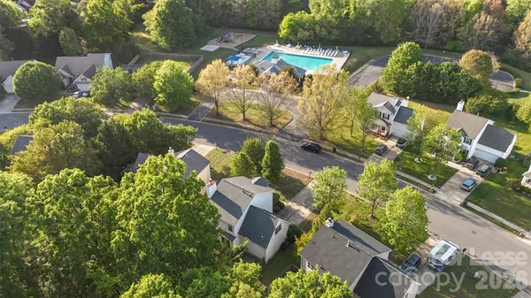 $2,095 | 15505 De Havilland Drive, Charlotte, NC 28278