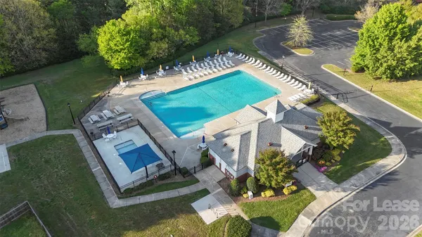 $2,095 | 15505 De Havilland Drive, Charlotte, NC 28278