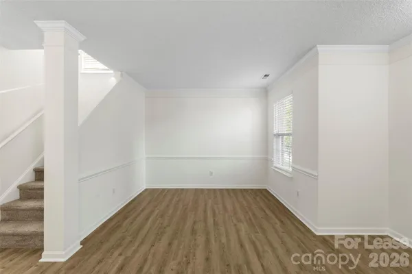 $2,095 | 15505 De Havilland Drive, Charlotte, NC 28278