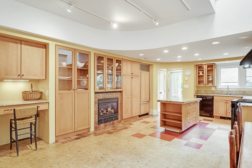 7 Shepard Street Cambridge, MA 02138 - Photo 6 of 14