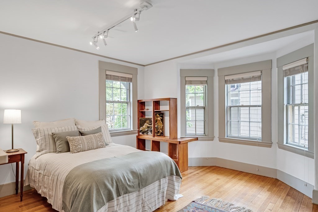 7 Shepard Street Cambridge, MA 02138 - Photo 9 of 14