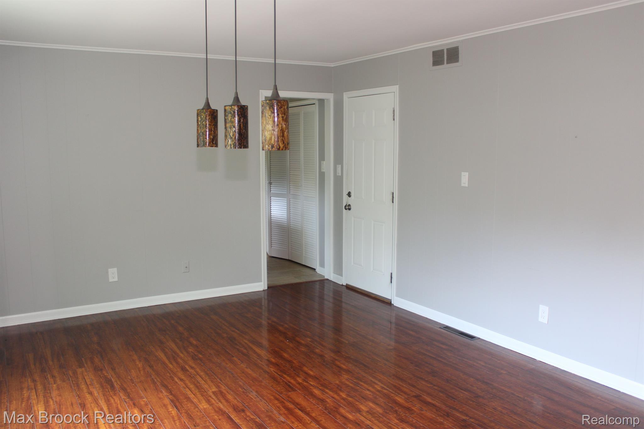 977 North Reading Road Bloomfield Hills, MI 48304 - Photo 14 of 18 Gallery Image 14