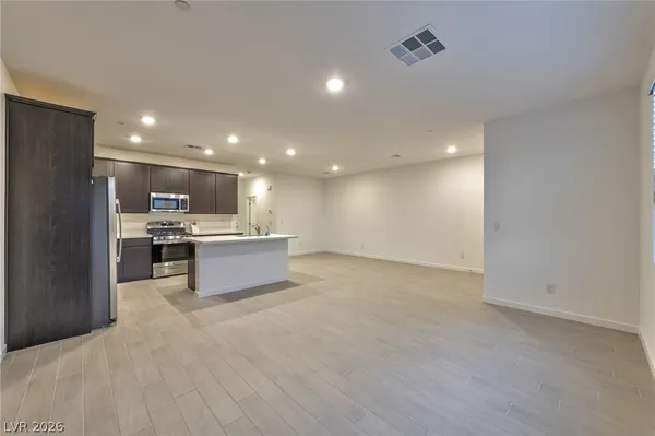 $2,800 | 2553 Venetia Pointe Street, Henderson, NV 89044