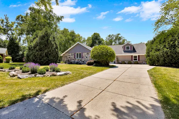 $624,900 | 2311 West Kenboern Drive, Glendale, WI 53209