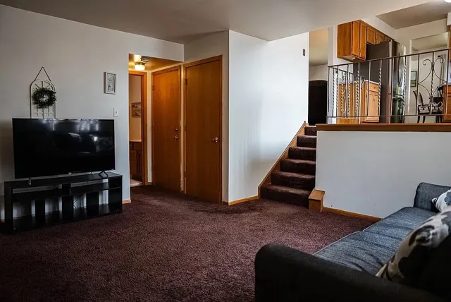 $365,000 | 17001 93rd Avenue, Orland Hills, IL 60487