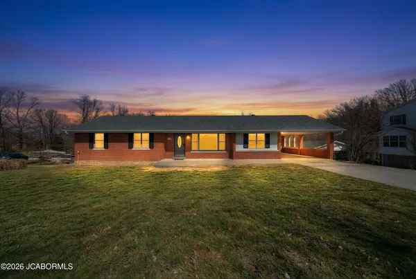 5214 Henwick Lane, Jefferson City, MO 65109