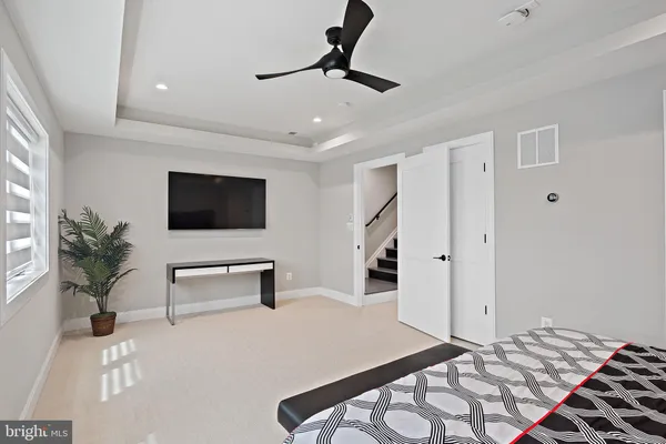 $8,997 | 1550 13th Street South, Arlington, VA 22204