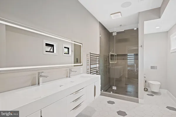 $8,997 | 1550 13th Street South, Arlington, VA 22204