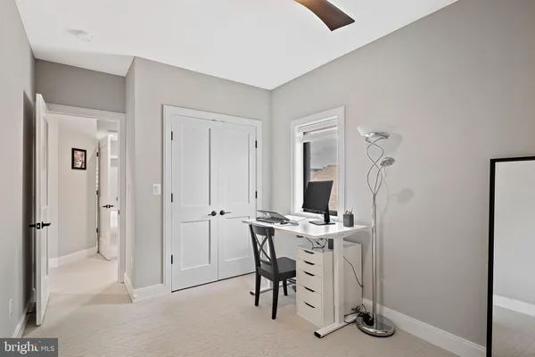 $8,997 | 1550 13th Street South, Arlington, VA 22204