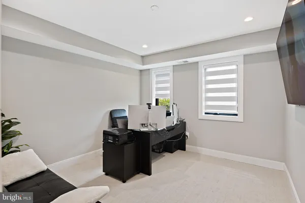 $8,997 | 1550 13th Street South, Arlington, VA 22204