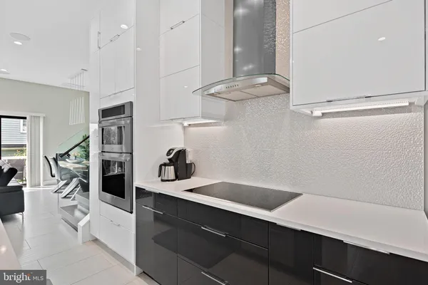 $8,997 | 1550 13th Street South, Arlington, VA 22204