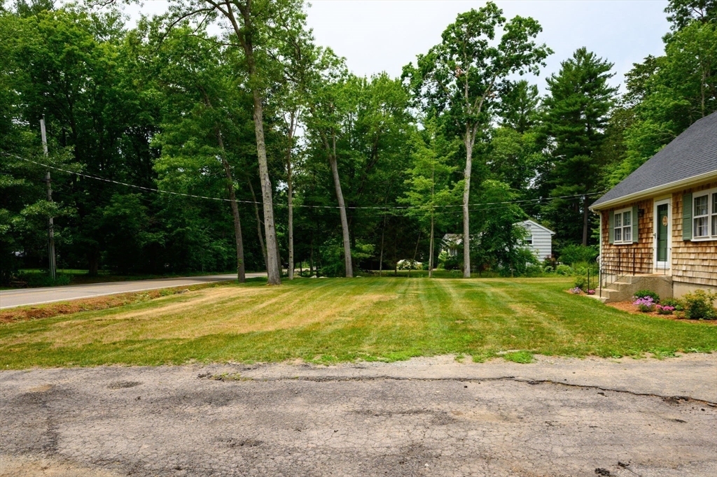 544 Spring Street Hanson, MA 02341 - Photo 4 of 39 Gallery Image 4