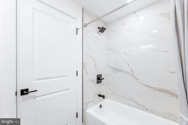 $999,900 | 866 Hulmeville Road, Langhorne, PA 19047