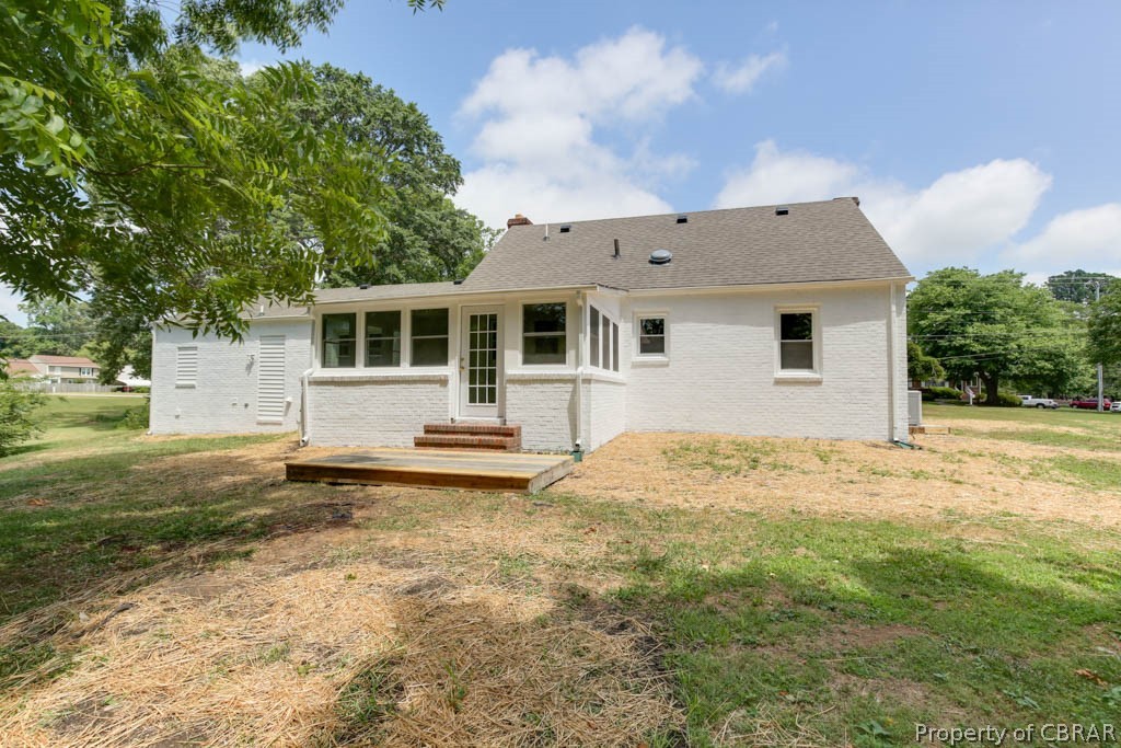 400 Showalter Road Yorktown, VA 23692 - Photo 42 of 49 Rear view of property featuring a yard