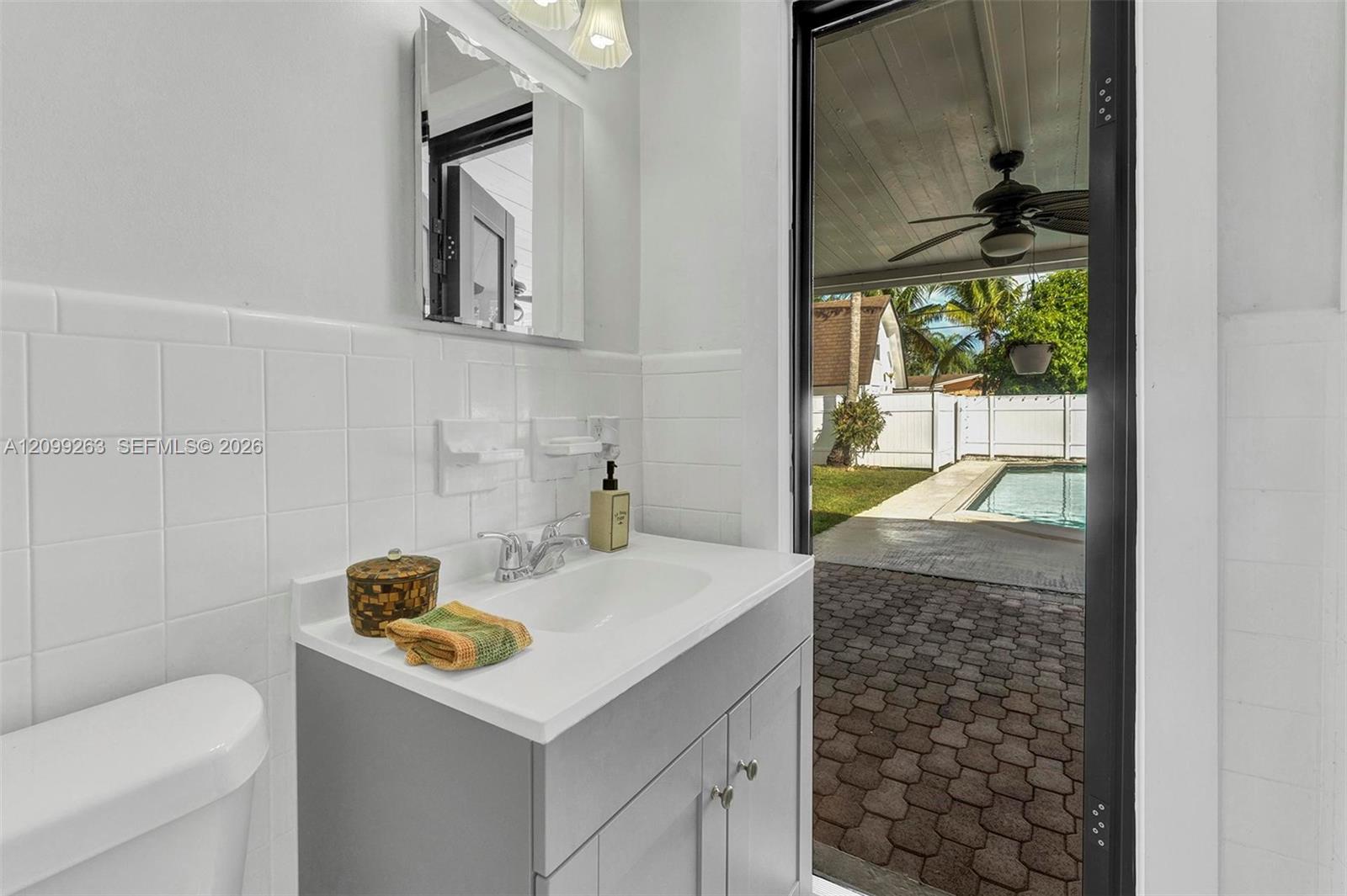 4005 Johnson Street Hollywood, FL 33021 - Photo 12 of 57 Gallery Image 12