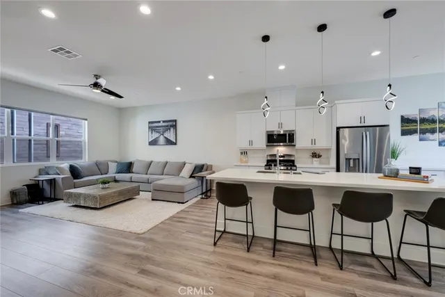 $6,500 | 987 East Mason Lane, Unit 130, Anaheim, CA 92805