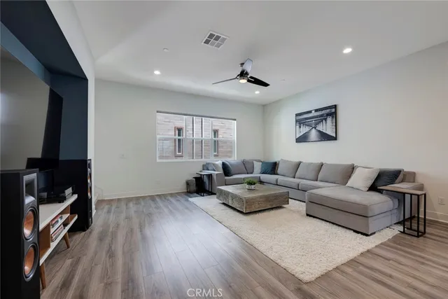 $6,500 | 987 East Mason Lane, Unit 130, Anaheim, CA 92805