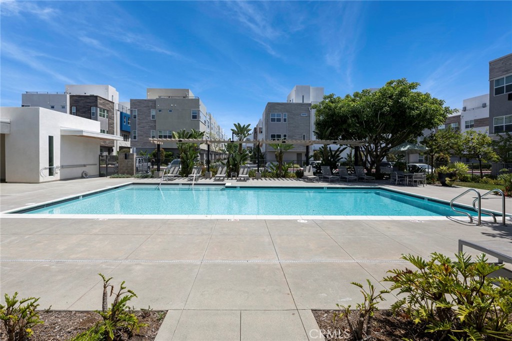987 East Mason Lane, Unit 130 Anaheim, CA 92805 - Photo 43 of 48 Community Pool